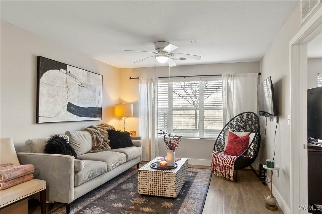 680 6th Ave N - Photo 1