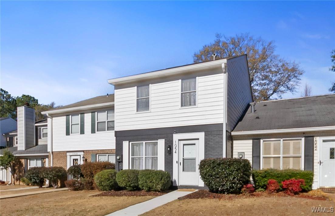 1054 Fairfax Drive - Photo 1