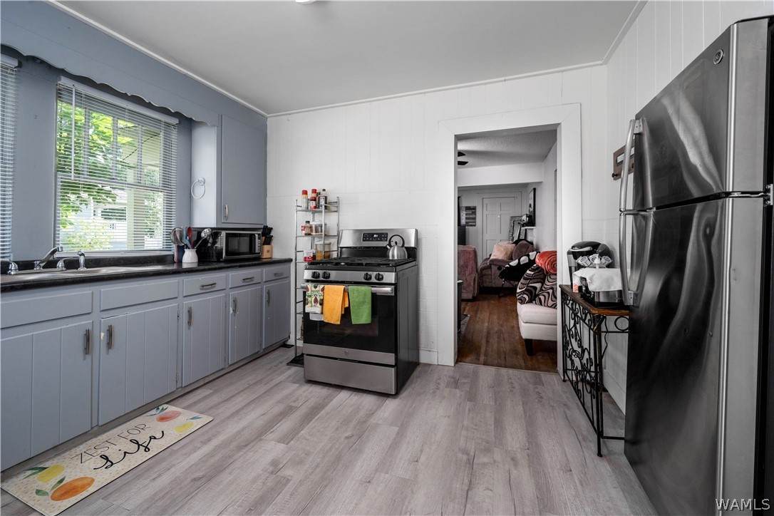 1639 17th Avenue - Photo 1