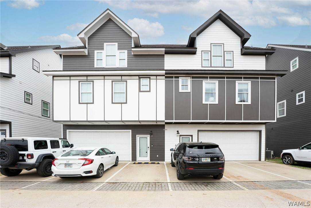 1006 Elmwood Drive - Photo 1