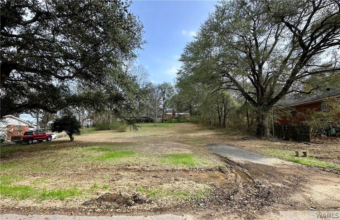 2803 43rd Avenue - Photo 1