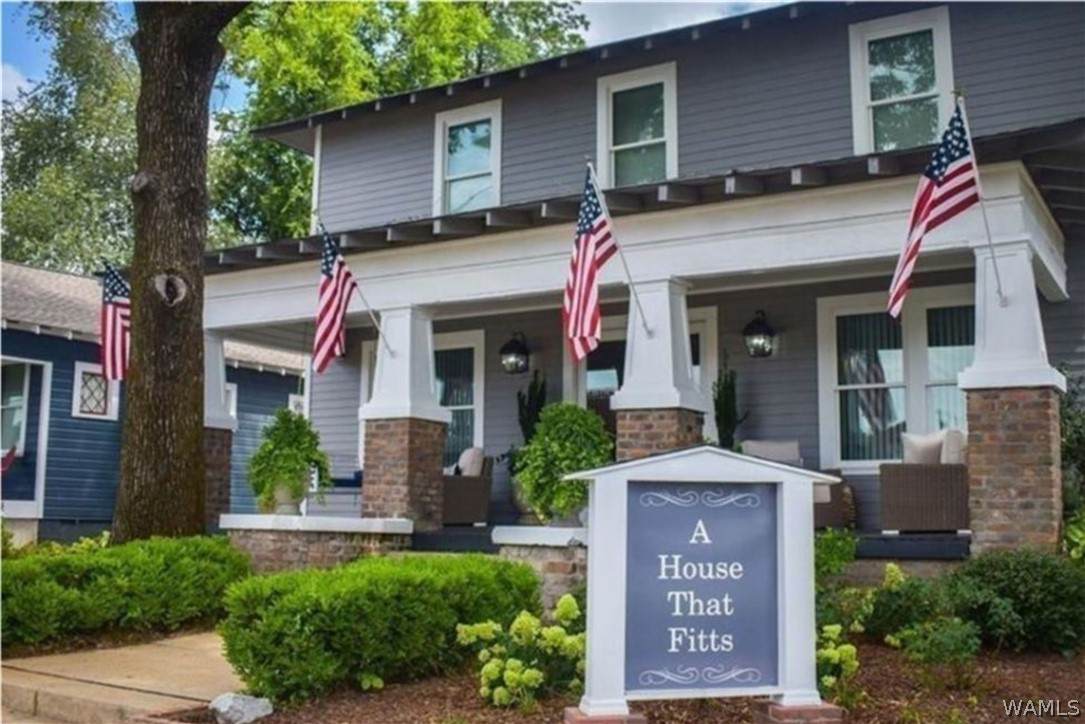 2021 8th Street - Photo 1