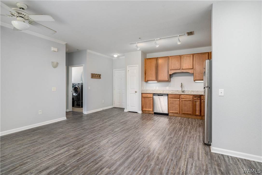 1901 5th Avenue - Photo 1
