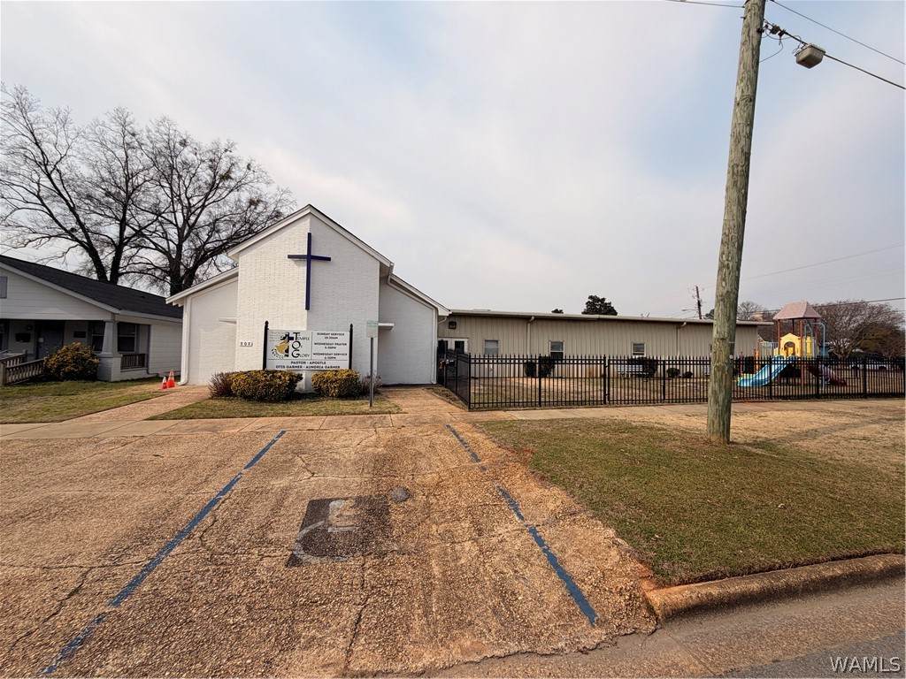 https://bt-photos.global.ssl.fastly.net/tuscaloosa/orig_boomver_1_173834-2.jpg