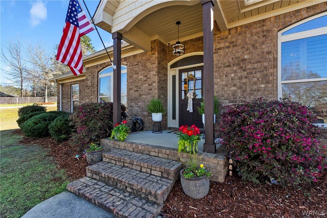https://bt-photos.global.ssl.fastly.net/tuscaloosa/orig_boomver_1_173964-2.jpg