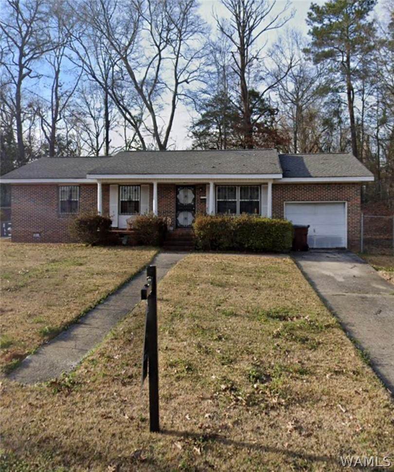 415 Banks Ave - Photo 1