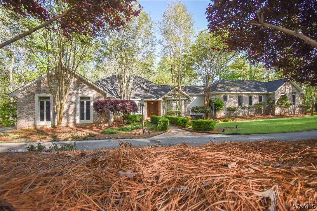https://bt-photos.global.ssl.fastly.net/tuscaloosa/orig_boomver_1_174058-2.jpg