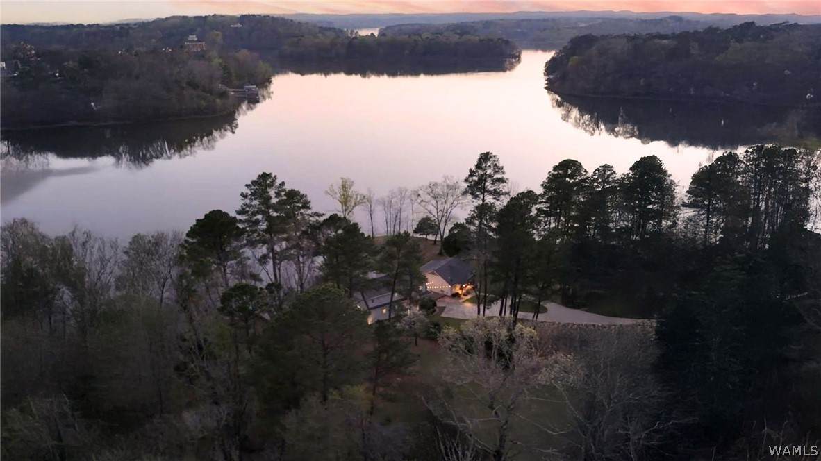 https://bt-photos.global.ssl.fastly.net/tuscaloosa/orig_boomver_1_174225-2.jpg