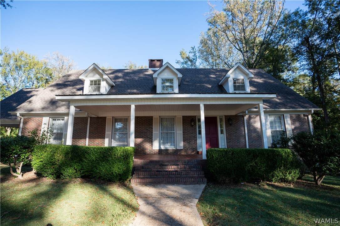 587 Military Street - Photo 1