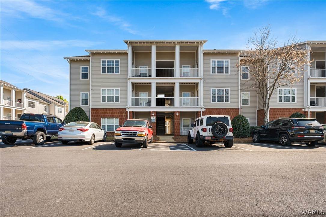 303 Helen Keller Blvd - Photo 1