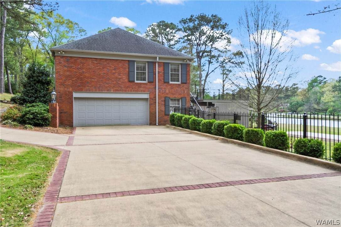 https://bt-photos.global.ssl.fastly.net/tuscaloosa/orig_boomver_1_174376-2.jpg