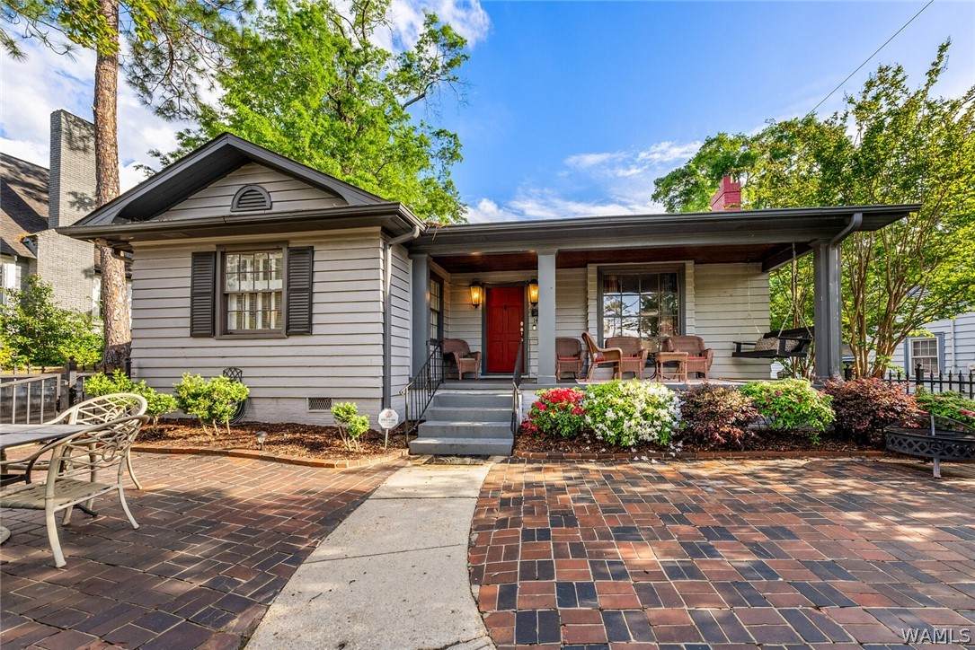 1411 Caplewood Drive - Photo 1