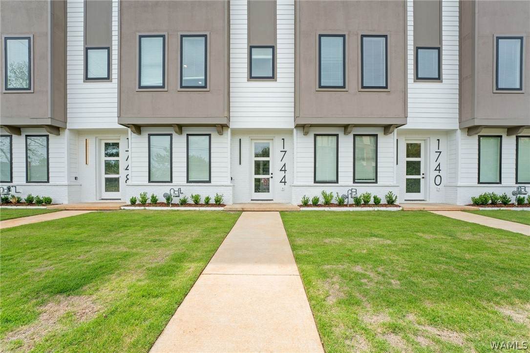 1744 12th Avenue - Photo 1
