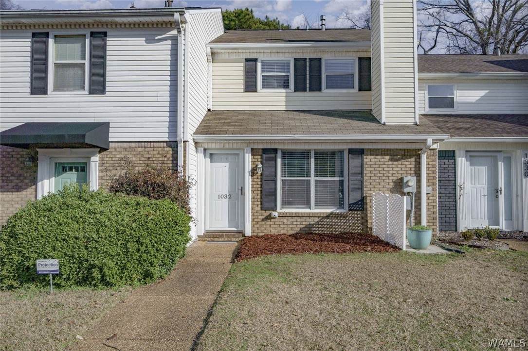 1032 Fairfax Drive - Photo 1