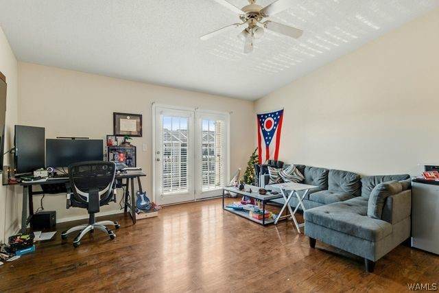 https://bt-photos.global.ssl.fastly.net/tuscaloosa/orig_boomver_1_174601-2.jpg