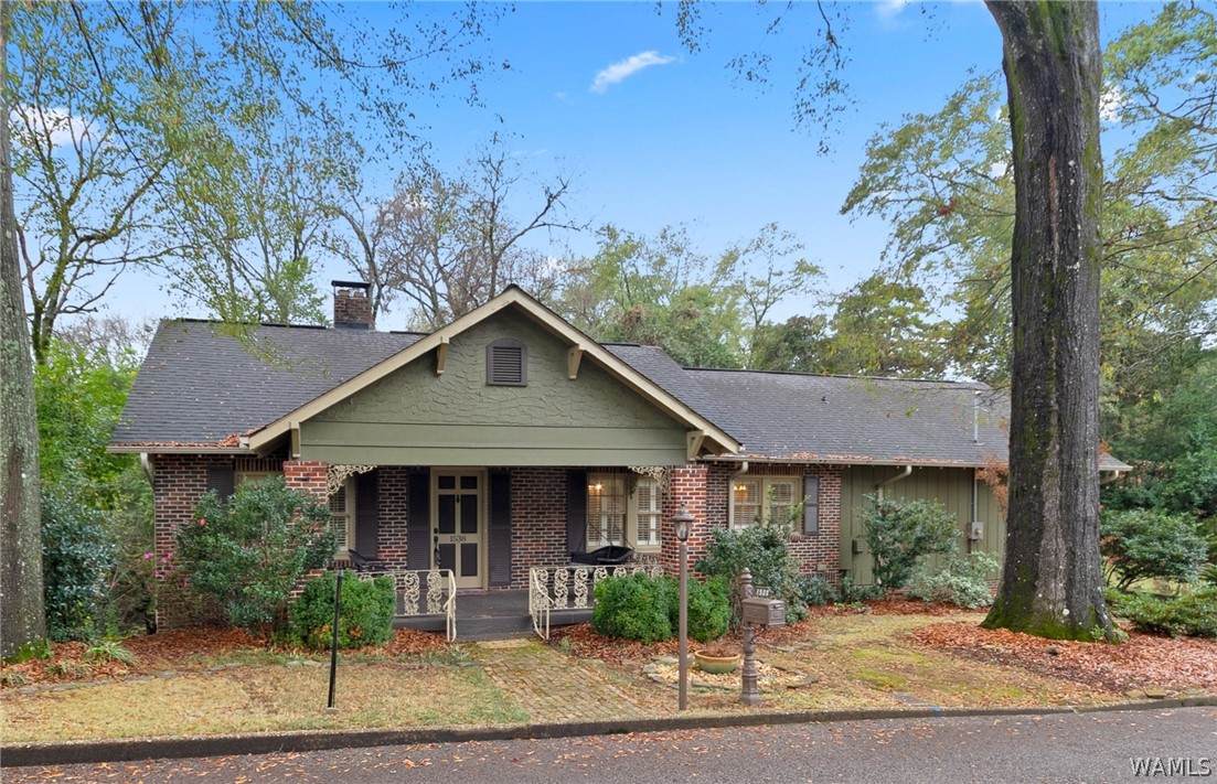 https://bt-photos.global.ssl.fastly.net/tuscaloosa/orig_boomver_1_174845-2.jpg