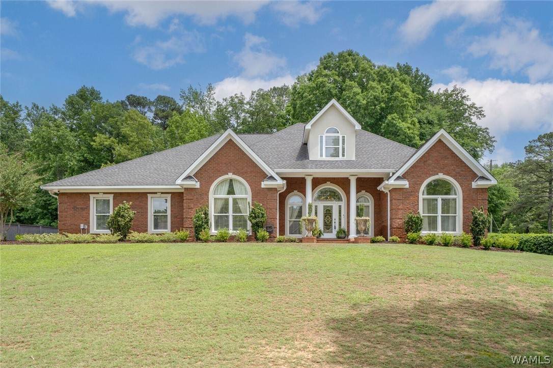 2935 Lake Crest Drive - Photo 1