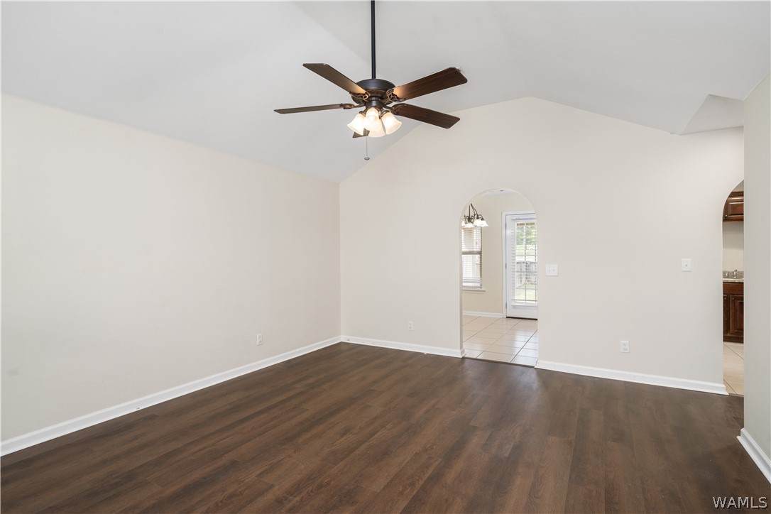 https://bt-photos.global.ssl.fastly.net/tuscaloosa/orig_boomver_1_174956-2.jpg