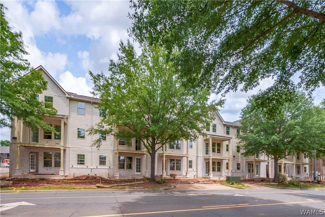https://bt-photos.global.ssl.fastly.net/tuscaloosa/orig_boomver_1_175179-2.jpg