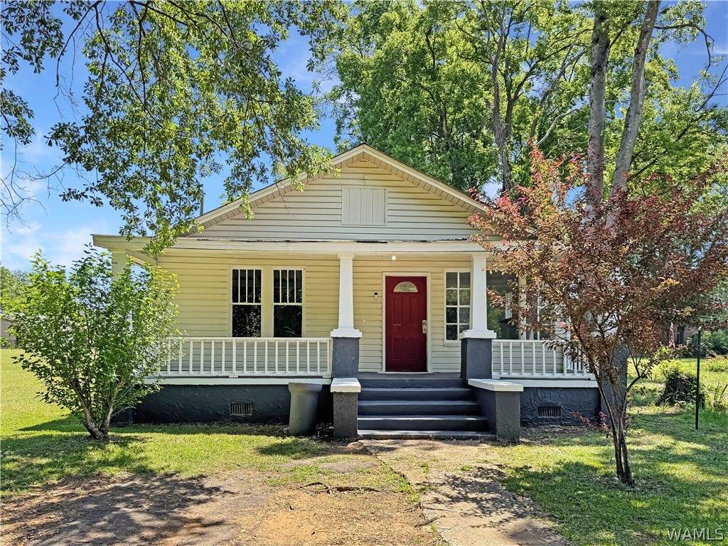 1021 38th Avenue - Photo 1