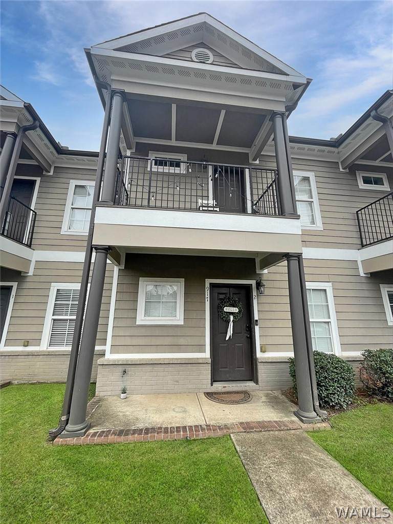 917 Homewood Drive - Photo 1