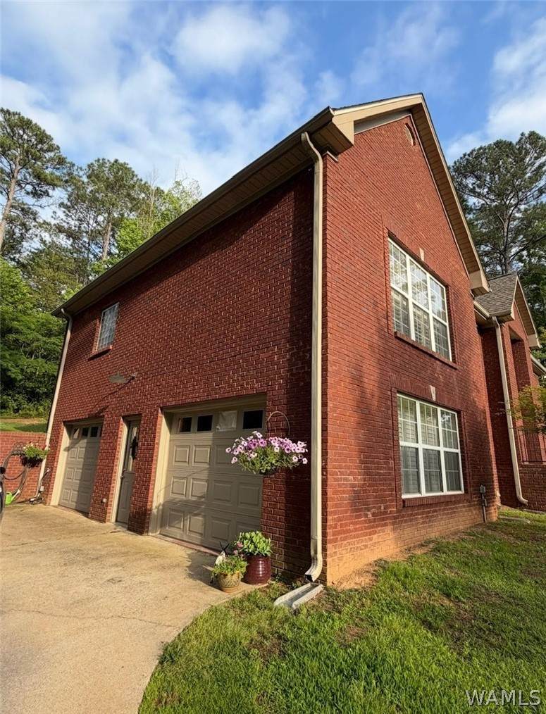 https://bt-photos.global.ssl.fastly.net/tuscaloosa/orig_boomver_1_175278-2.jpg