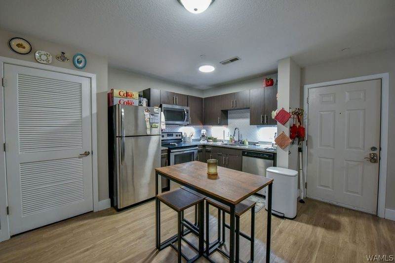 680 6th Avenue - Photo 1