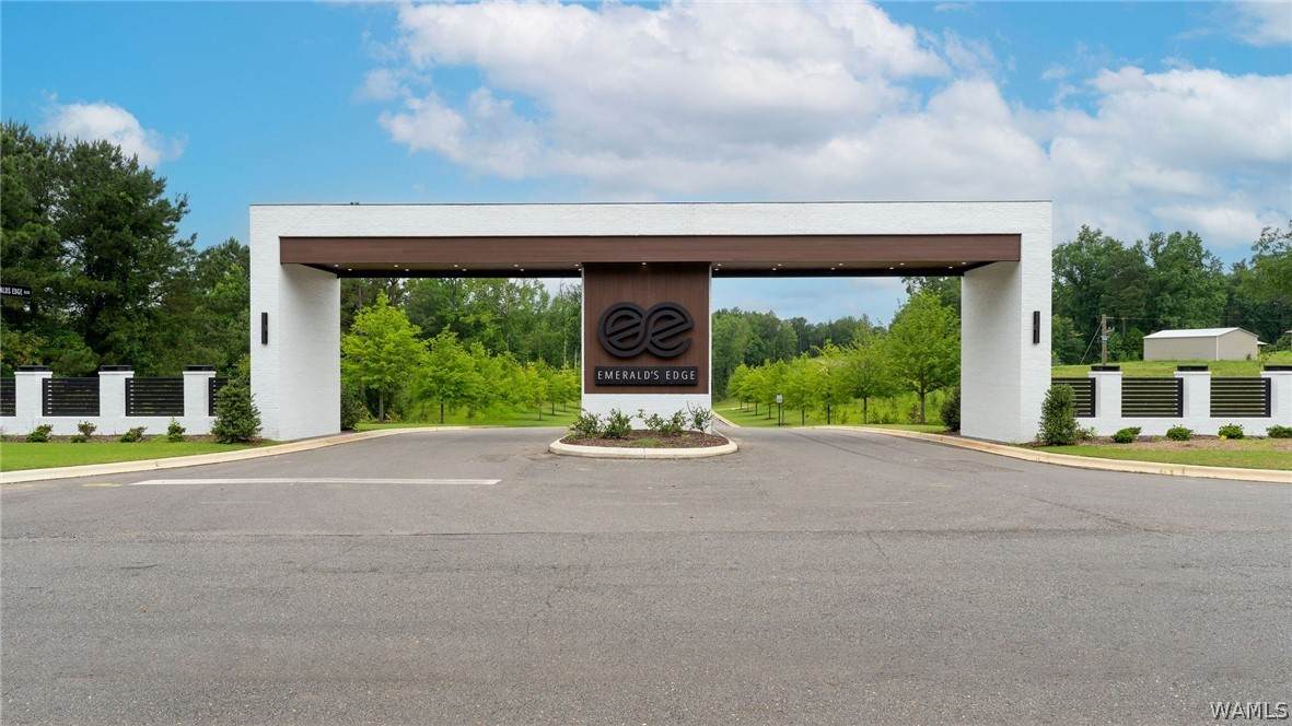 12 Emeralds Edge Boulevard - Photo 1