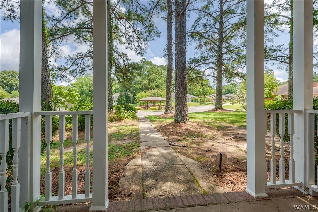 https://bt-photos.global.ssl.fastly.net/tuscaloosa/orig_boomver_1_175691-2.jpg