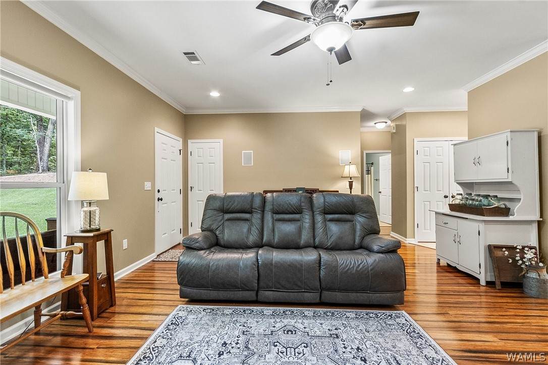 https://bt-photos.global.ssl.fastly.net/tuscaloosa/orig_boomver_1_175800-2.jpg