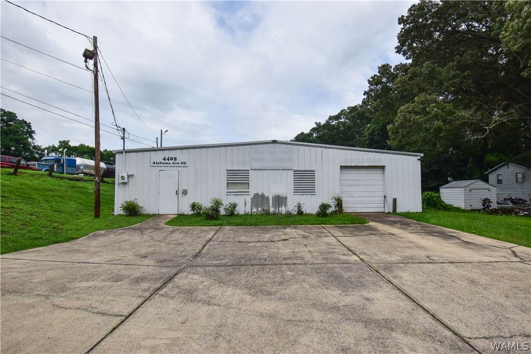 4405 Alabama Ave Ne - Photo 1
