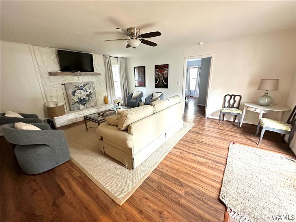 https://bt-photos.global.ssl.fastly.net/tuscaloosa/orig_boomver_1_176108-2.jpg