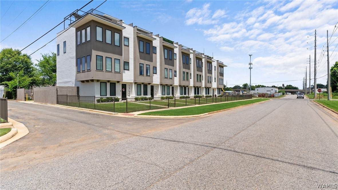 1712 12th Avenue - Photo 1