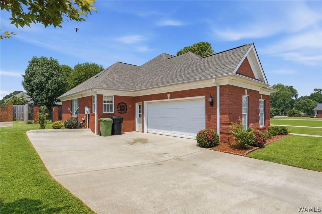 https://bt-photos.global.ssl.fastly.net/tuscaloosa/orig_boomver_1_176667-2.jpg