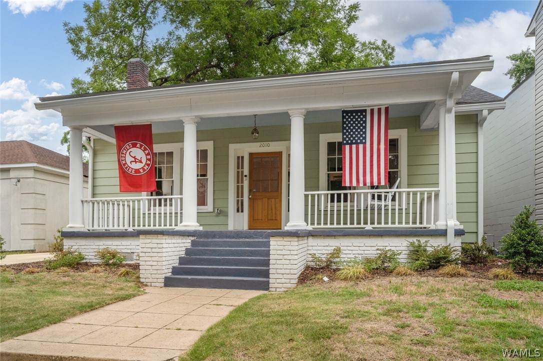 2010 Paul W Bryant Dr - Photo 1