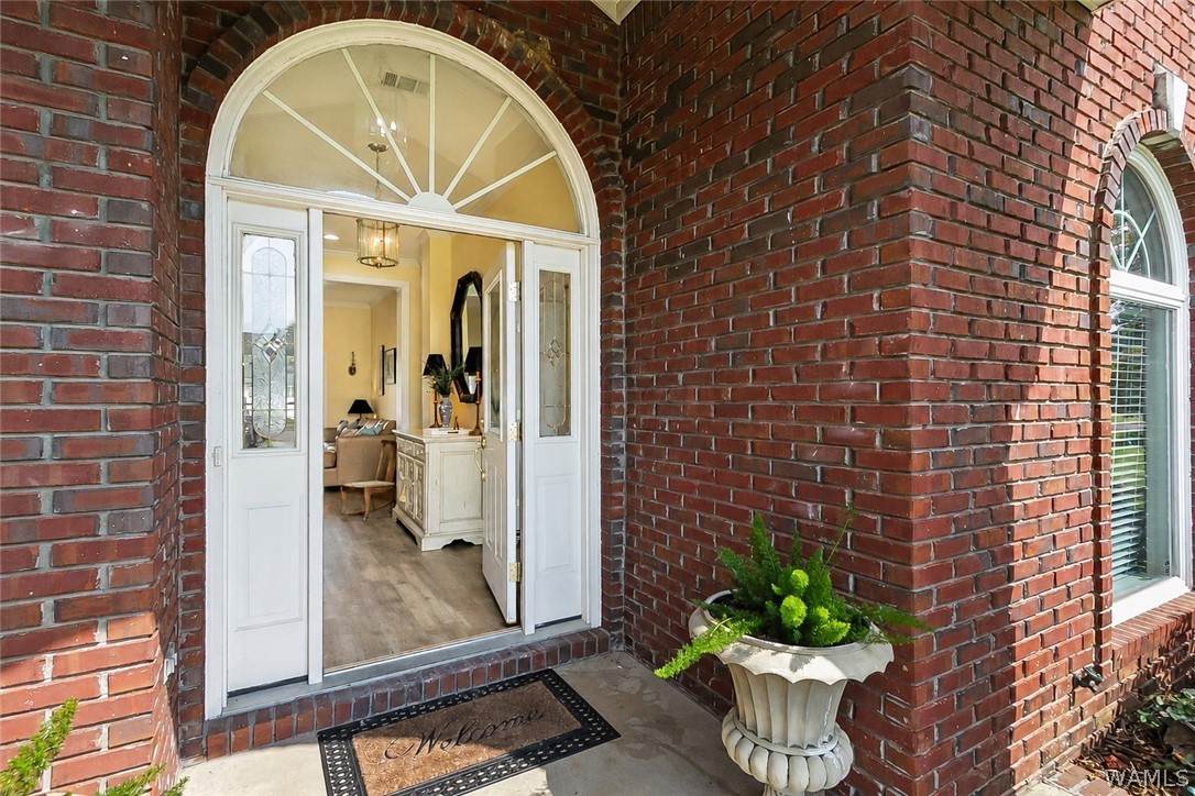 https://bt-photos.global.ssl.fastly.net/tuscaloosa/orig_boomver_1_176796-2.jpg