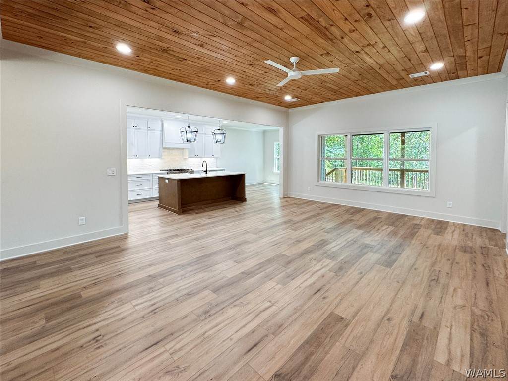 https://bt-photos.global.ssl.fastly.net/tuscaloosa/orig_boomver_1_177035-2.jpg