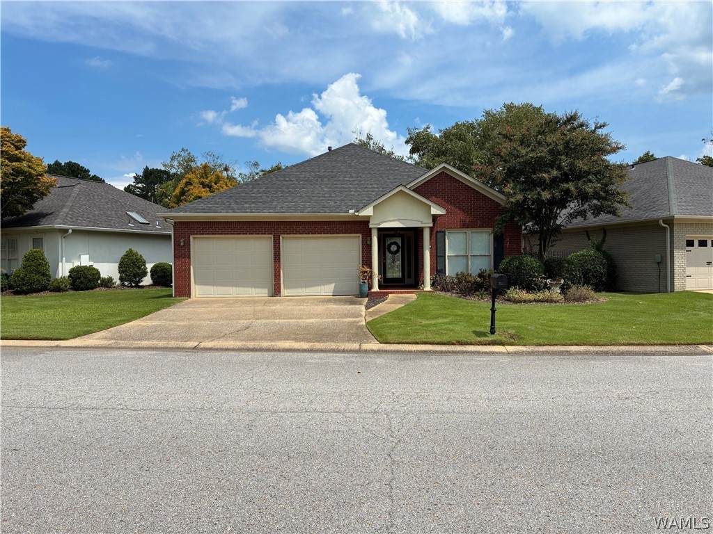 203 Tanglewood Circle - Photo 1