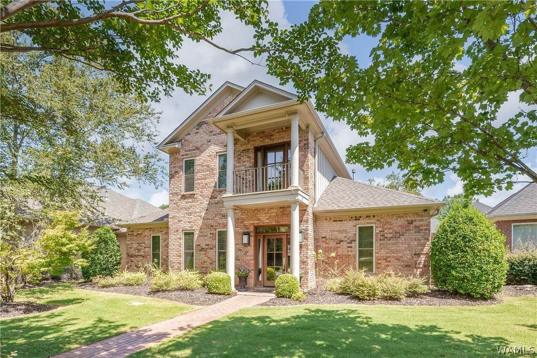 1633 Williamsburg Lane - Photo 1