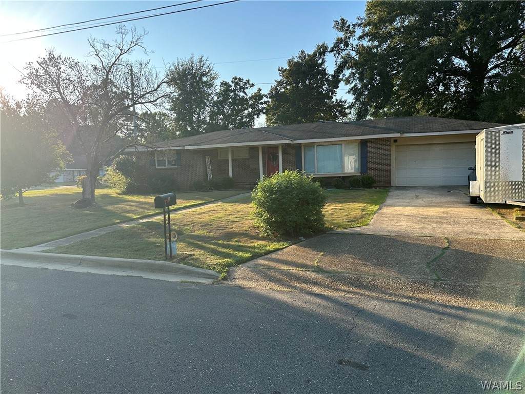 https://bt-photos.global.ssl.fastly.net/tuscaloosa/orig_boomver_1_177462-2.jpg