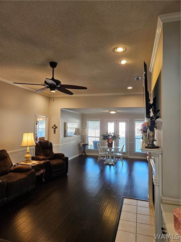 https://bt-photos.global.ssl.fastly.net/tuscaloosa/orig_boomver_1_177475-2.jpg