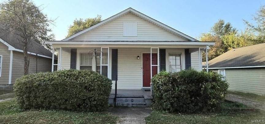 307 19TH Street - Photo 1