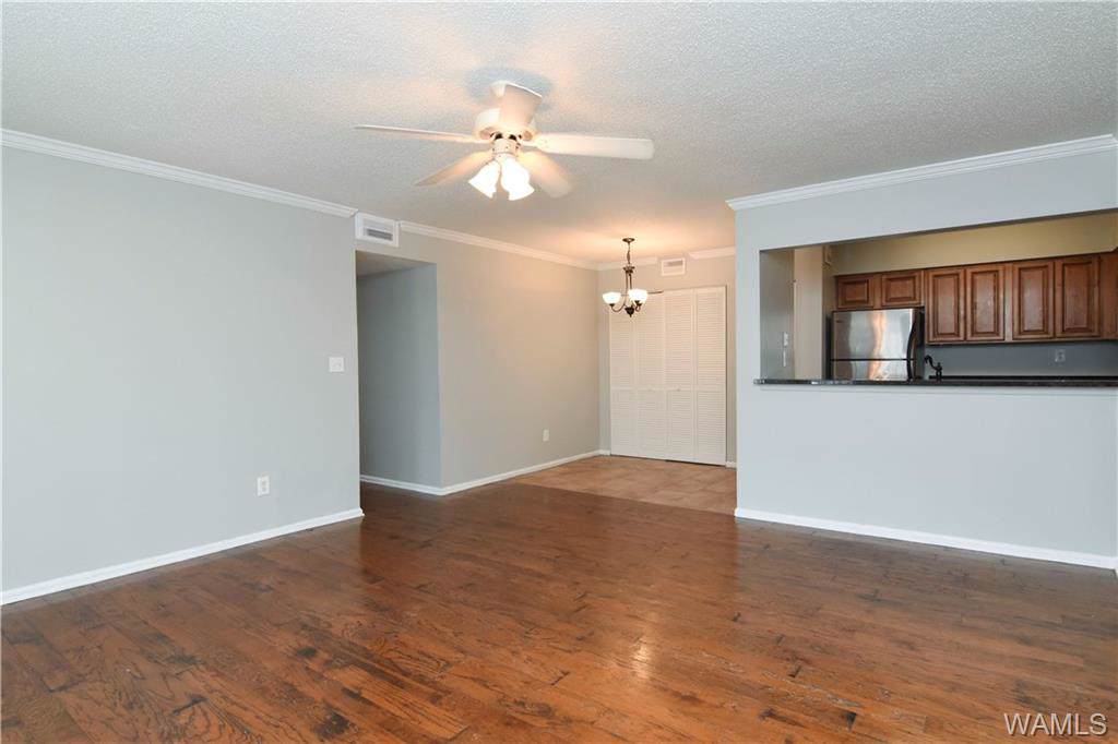 120 15TH Street - Photo 1