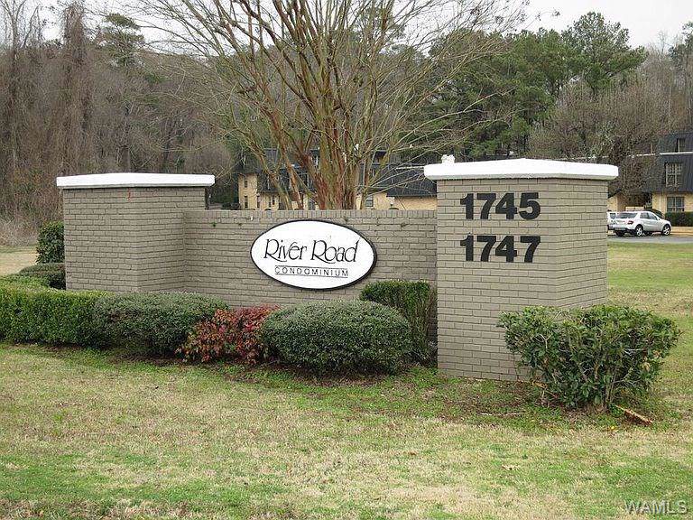 1745 Jack Warner Parkway - Photo 1