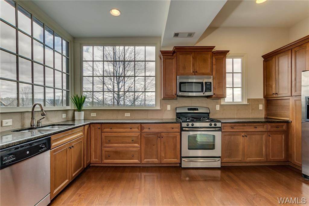 2103 Ross Park Avenue - Photo 1