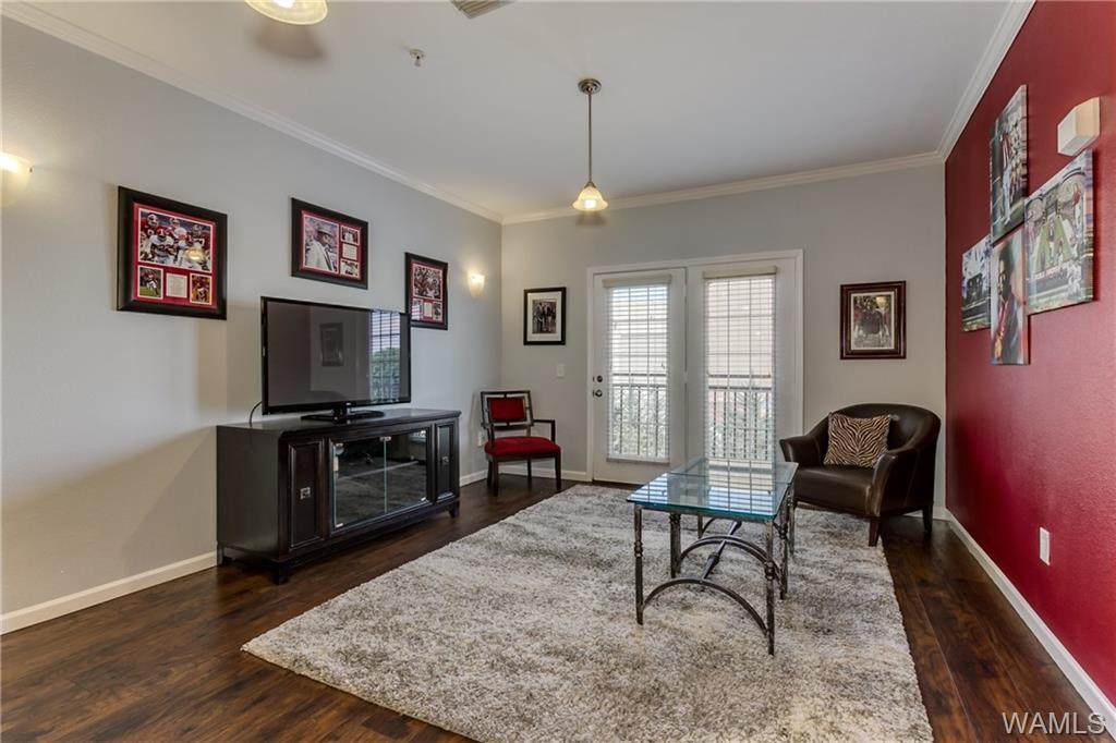 1901 5th Avenue - Photo 1