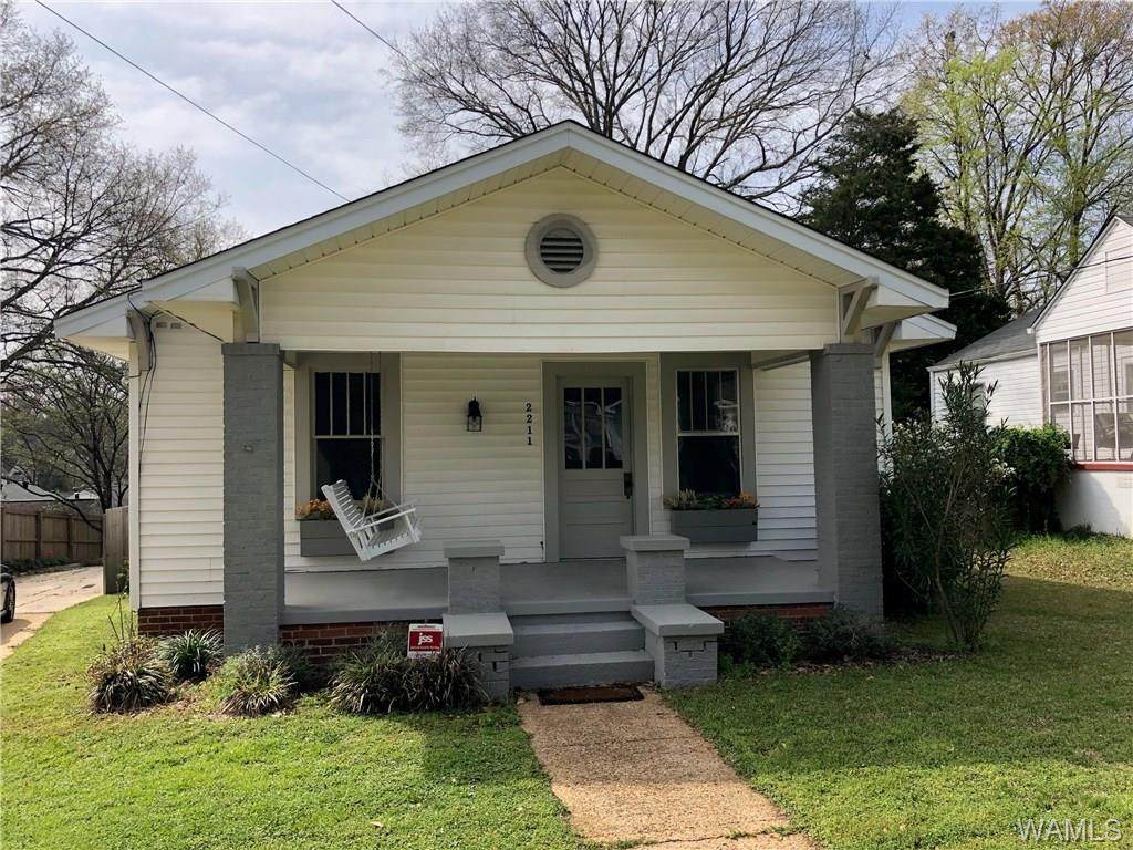 2211 20th Street - Photo 1