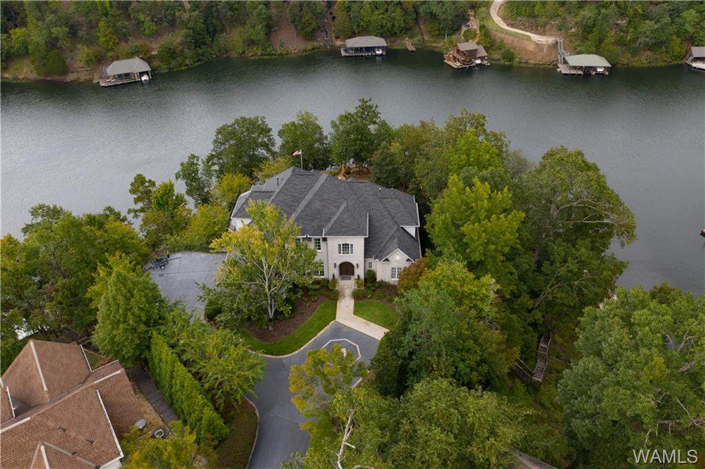 6423 Lake Vista Drive - Photo 1