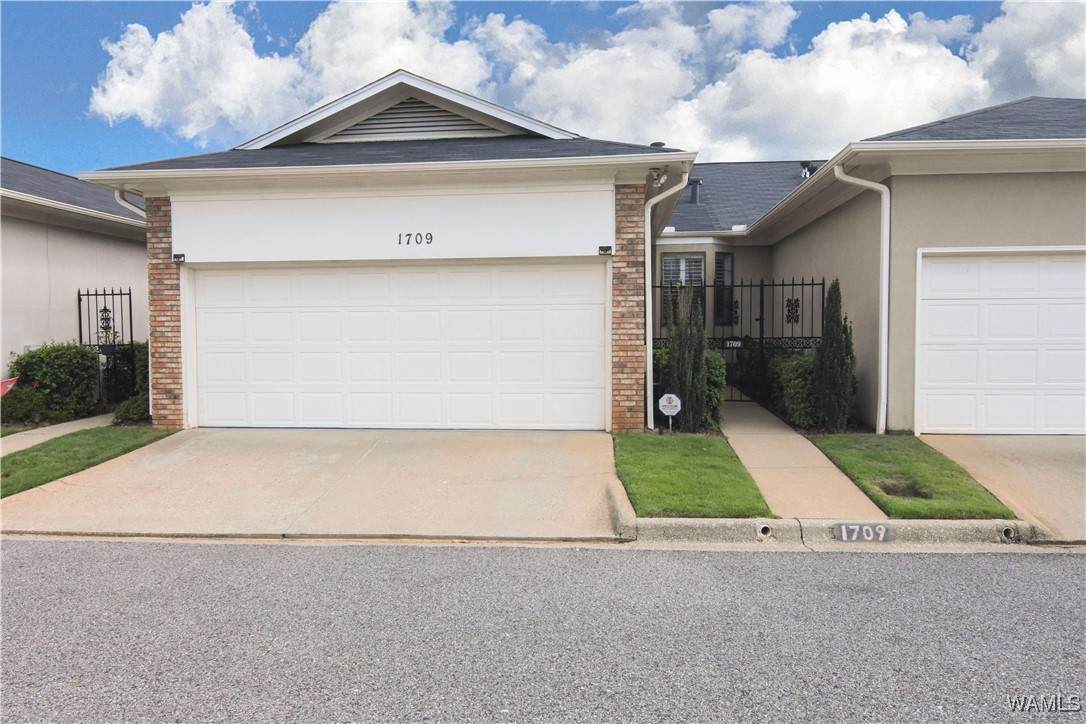 1709 Dauphine Drive - Photo 1