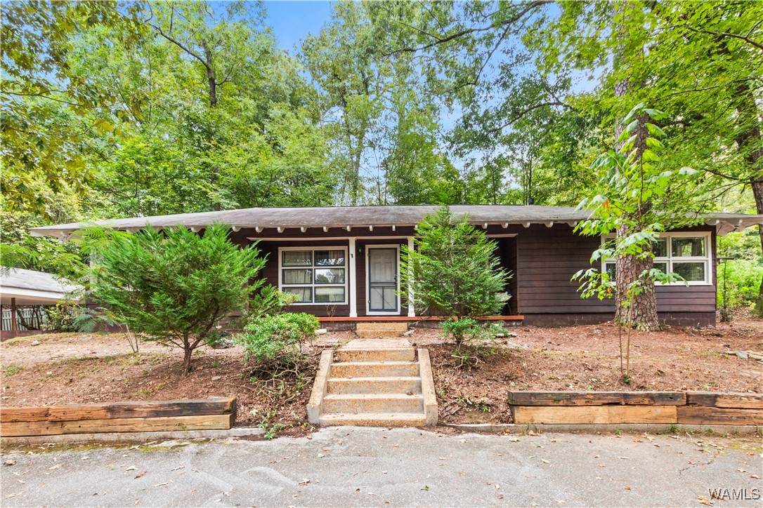 10 Lakeshore Drive - Photo 1